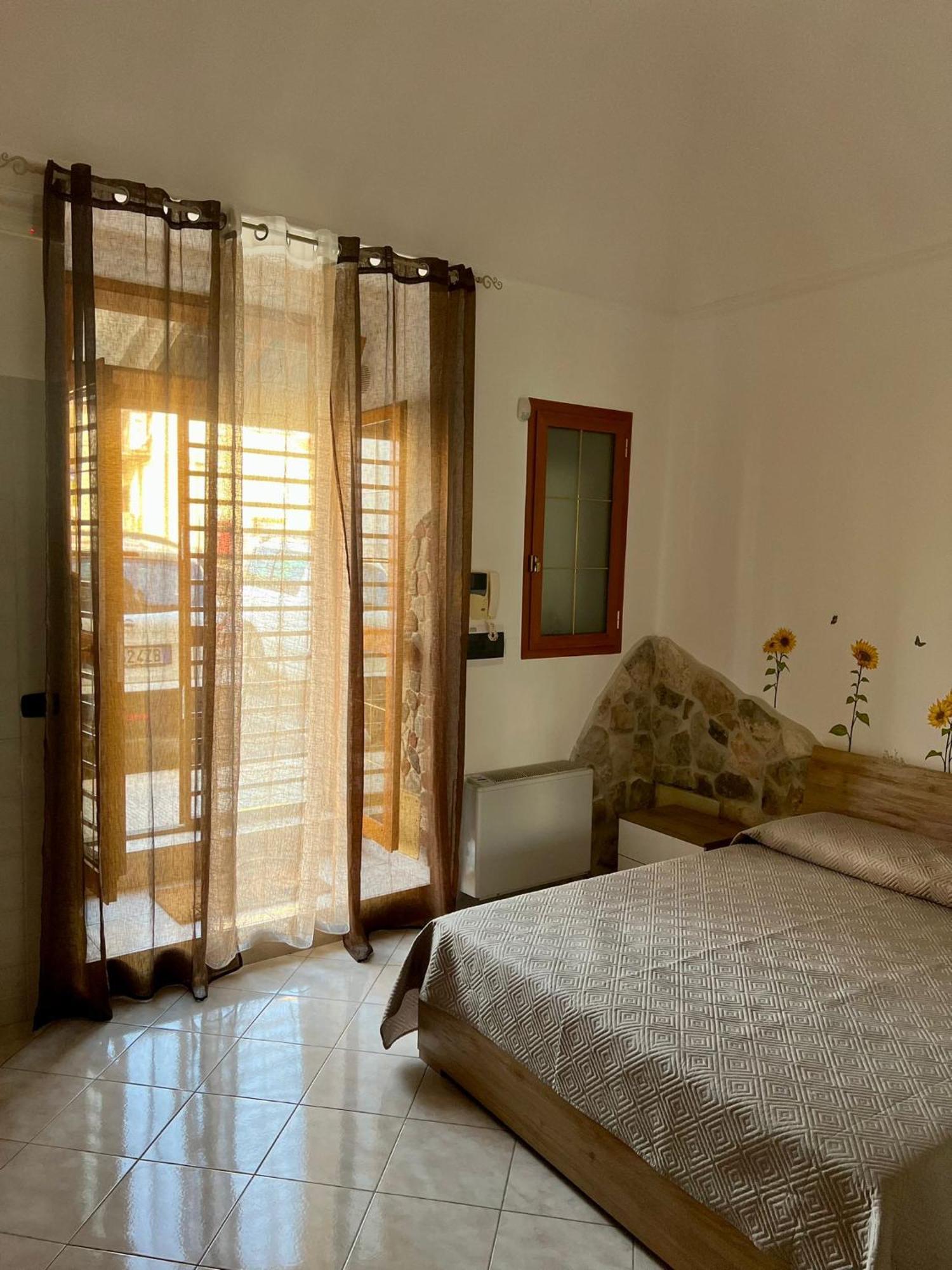 Dimora Cuoccio Bed and Breakfast Bari Exteriör bild